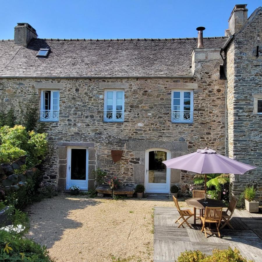 Gite De Charme Au Manoir Du Plessis-Quinquis Sainte-Seve 外观 照片